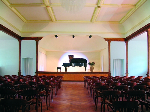 Duerrroehrsdorf.Pianosalon.w Piano-Salon Dürrröhrsdorf