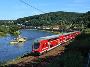 S-Bahn im Elbtal (Foto: Deutsche Bahn AG) S-Bahn im Elbtal (Foto: Deutsche Bahn AG)