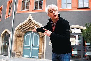 Der Chef lädt ins nach ihm benannte Haus, das Tom-Pauls-Theater